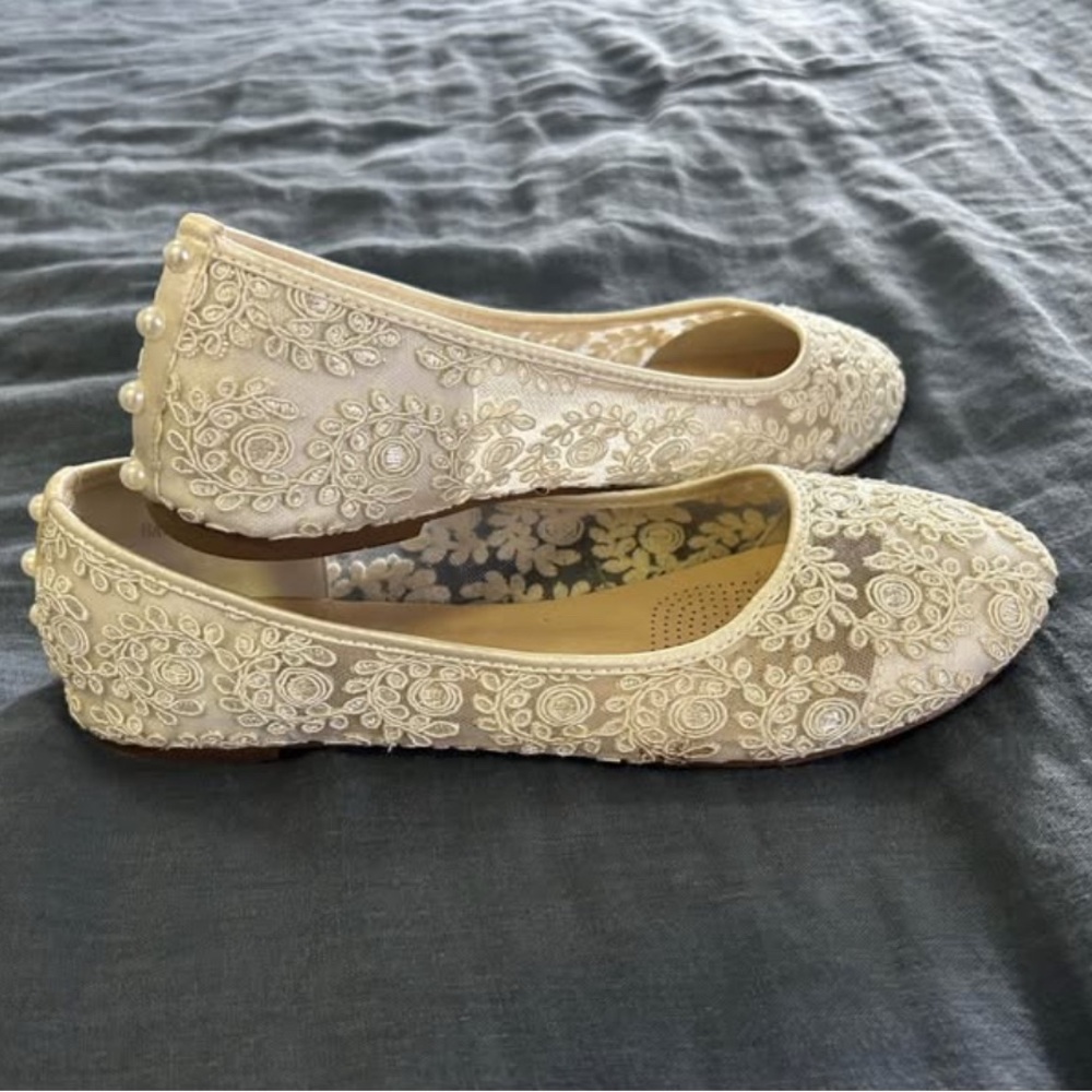 Lace Bridal Flats